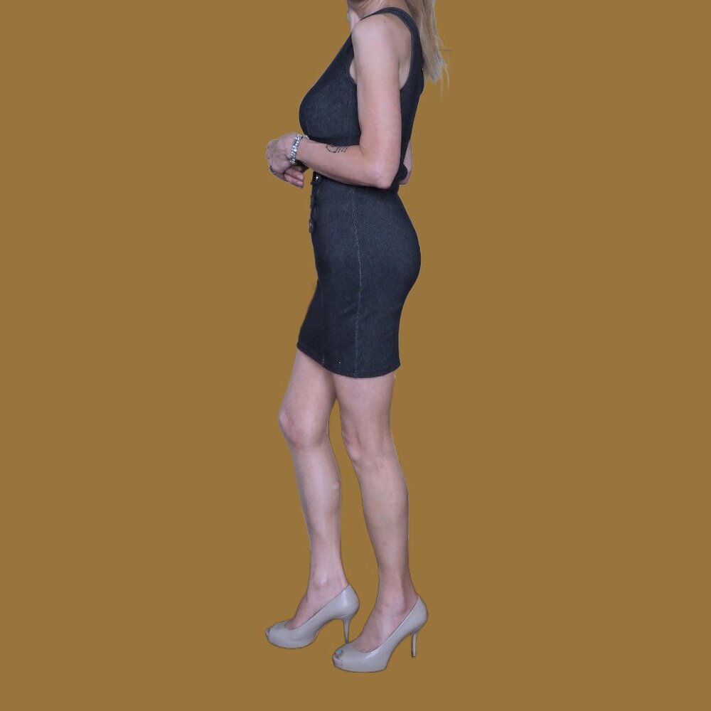 Dress - Picture 2 of 3